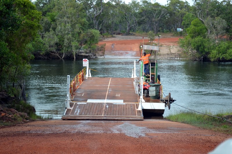 05 (81).JPG - PDR - Jardine River ferry crossing, almost at Bamaga and the "Tip"